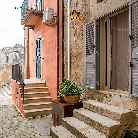Mazzini 5 Ragusa